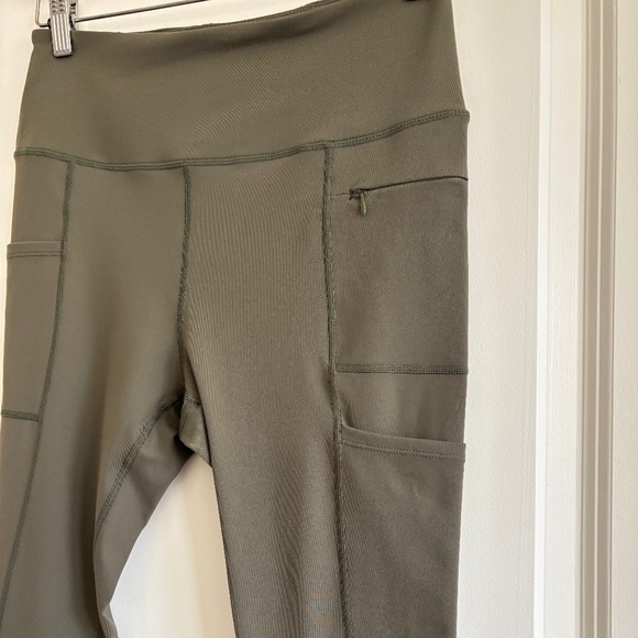 Polly Park FlexFit Lifting Workout Packet Legging Green Size M NWT - Picture 2 of 13